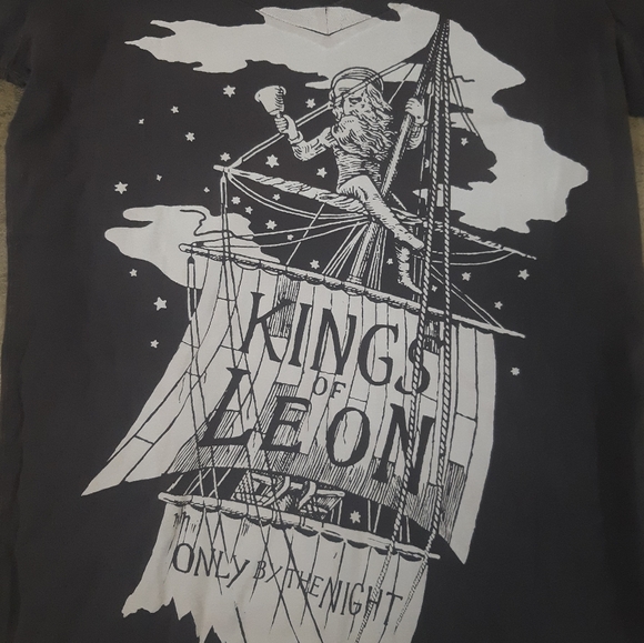Tops | Kings Of Leon Tshirt | Poshmark